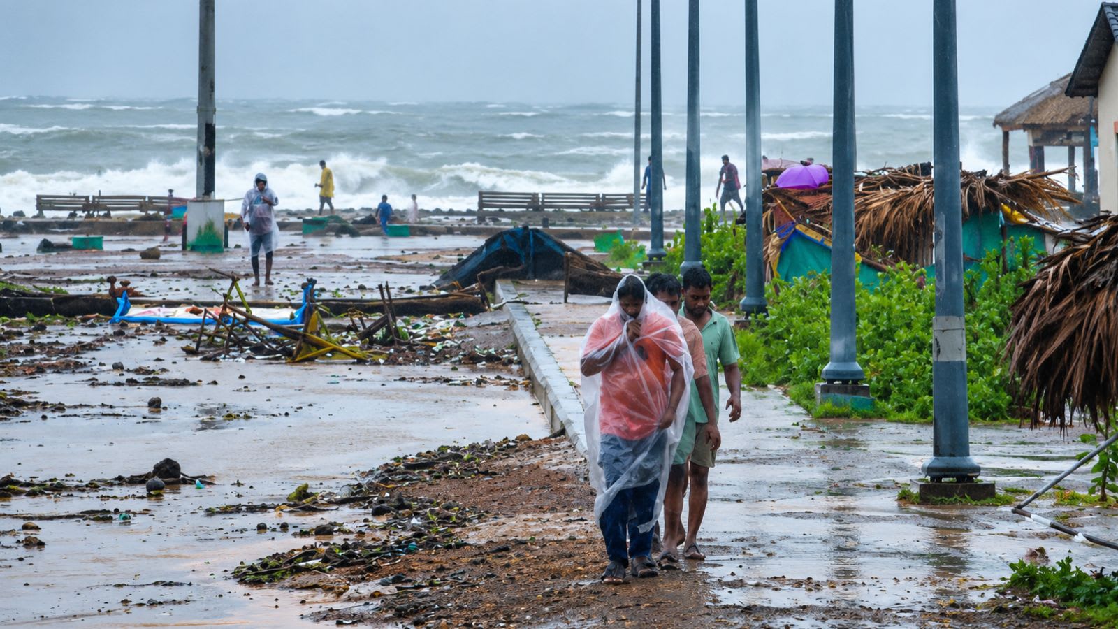 Cyclone Arnab hits Andhra coast; over 84,000 people moved to shelters