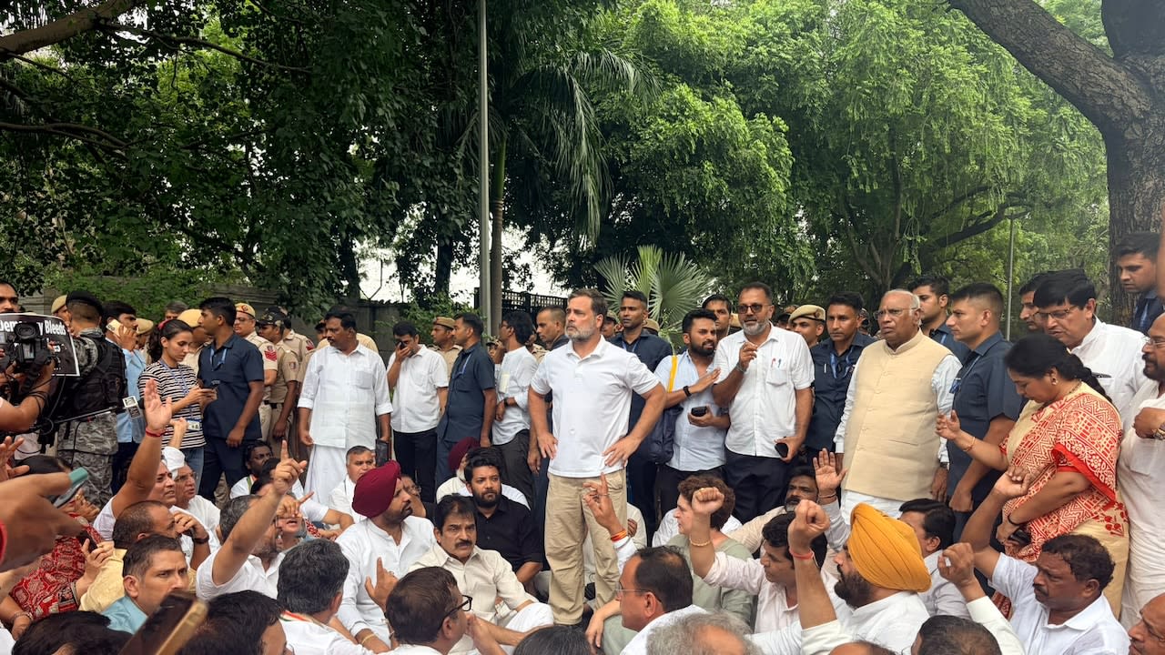 "No Exception": Delhi's Vehicle Curbs May Hit Congress' November 1 Rally