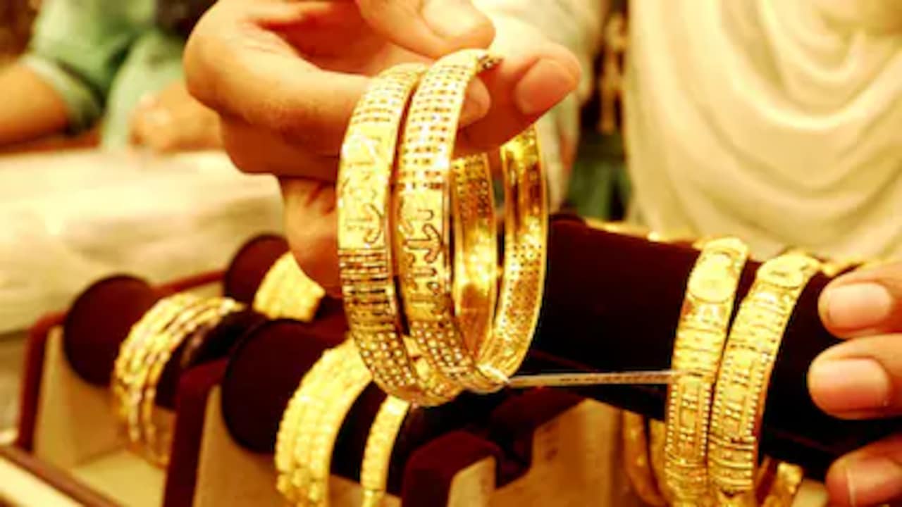 Will Gold Prices Fall Further? Why Shoppers Are Holding Back Ahead Of Diwali