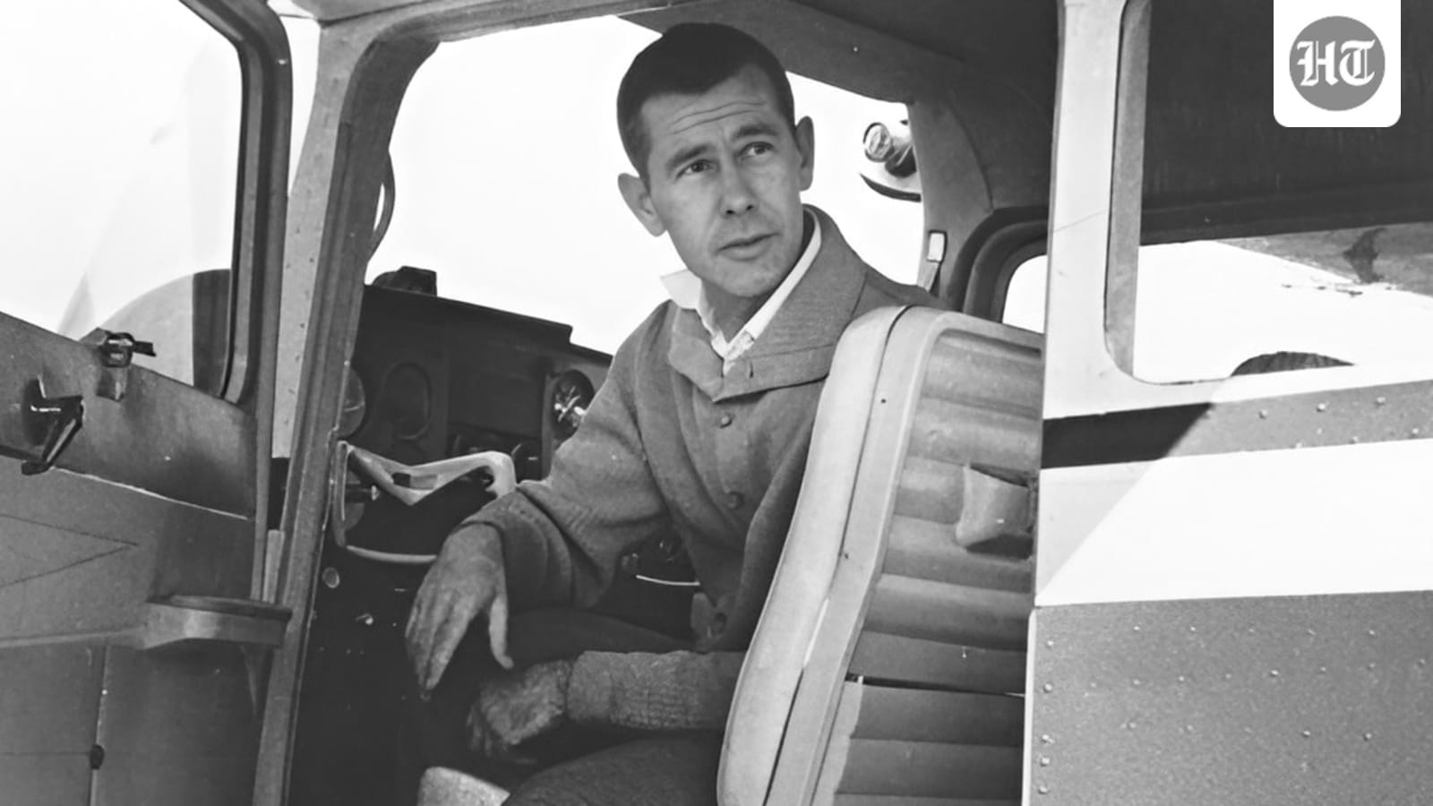 Johnny Carson bought a four-acre Malibu estate for $9.5 million in 1984; after owners sought $81.5 million, it sold for $40 million
