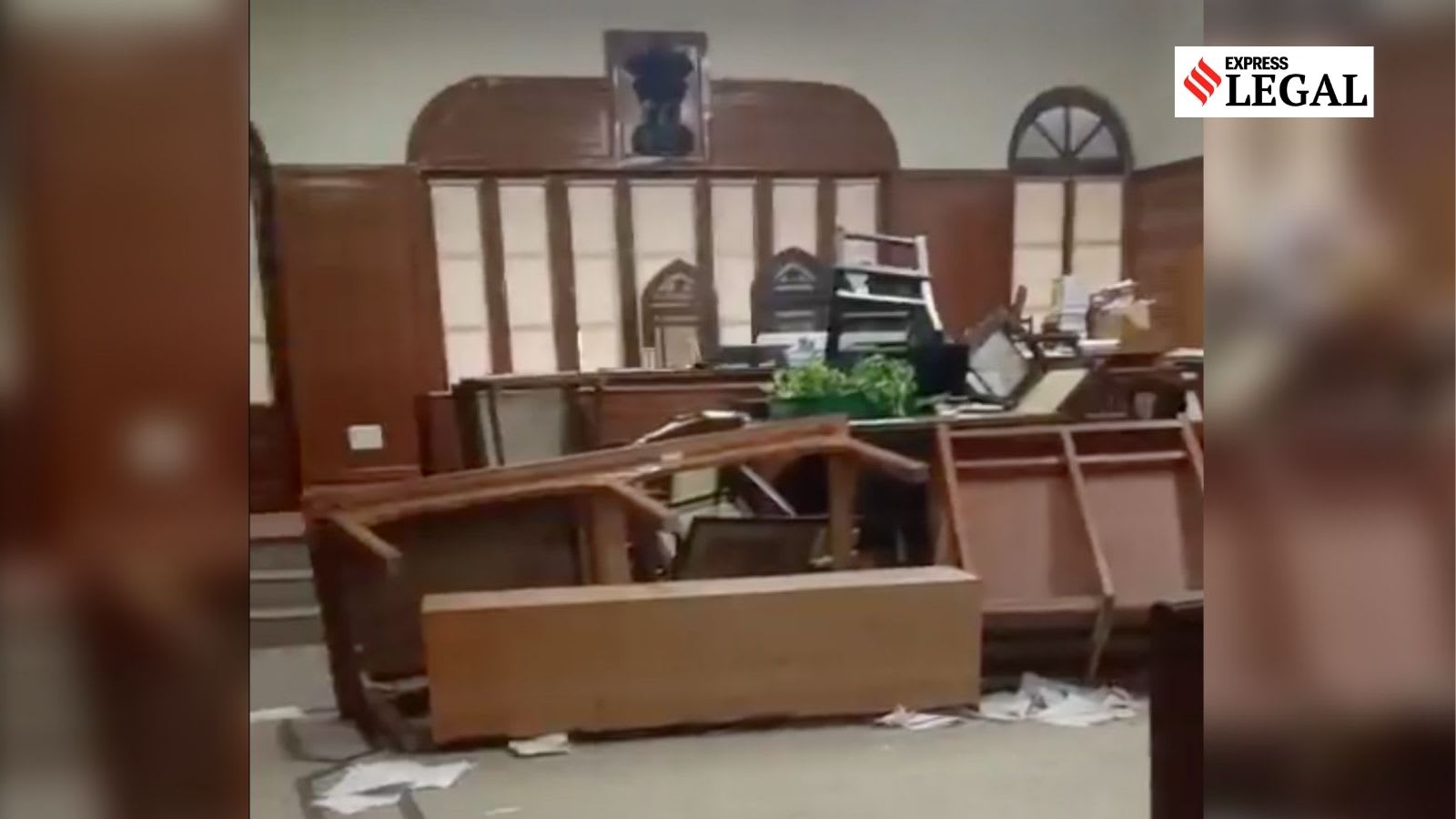 Lawyers hurl furniture in Allahabad High Court as protest turns violent
