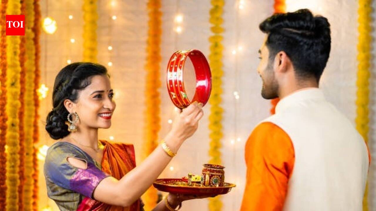 75+ Happy Karwa Chauth messages, wishes, greetings and quotes