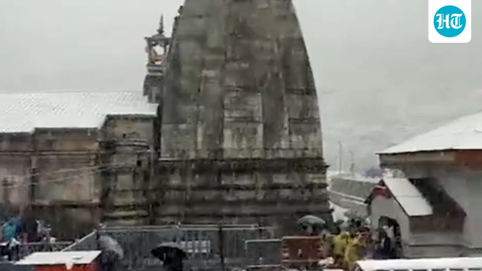 Kedarnath Dham Witnesses Fresh Snowfall, Administration Issues Advisory For Devotees