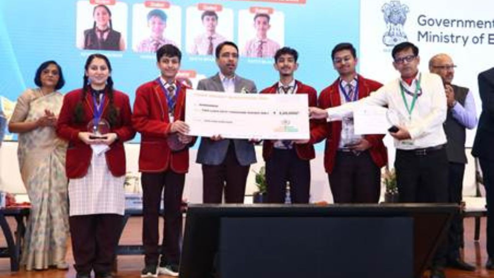 Bomb-defusing robot to smart glasses: School students win Viksit Bharat Buildathon