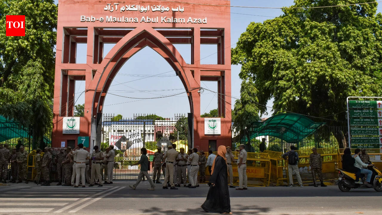 Jamia sets date for student union poll, revokes disciplinary action against protesters