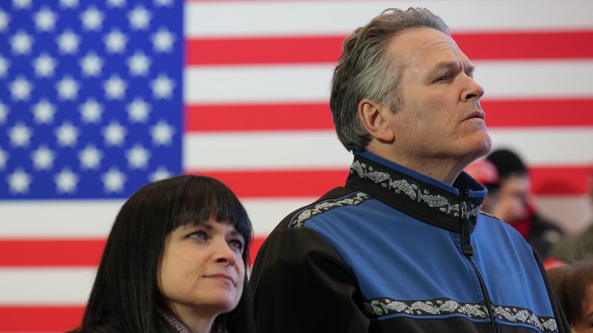 Alaska Gov. orders probe of Peltola Senate campaign's alleged recruitment of 2nd Sullivan