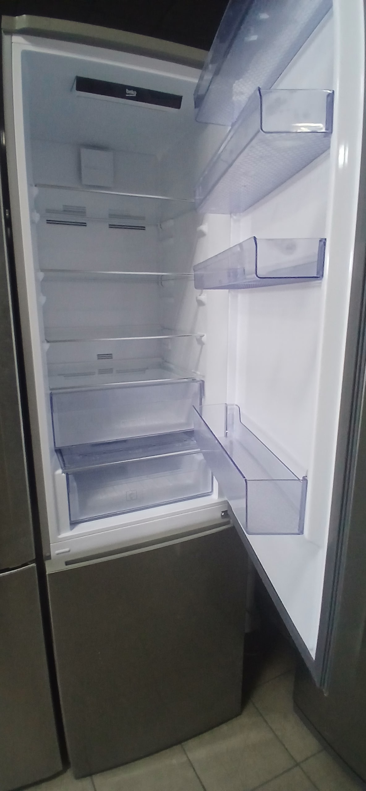 Холодильник BEKO MCNA406E30ZXB