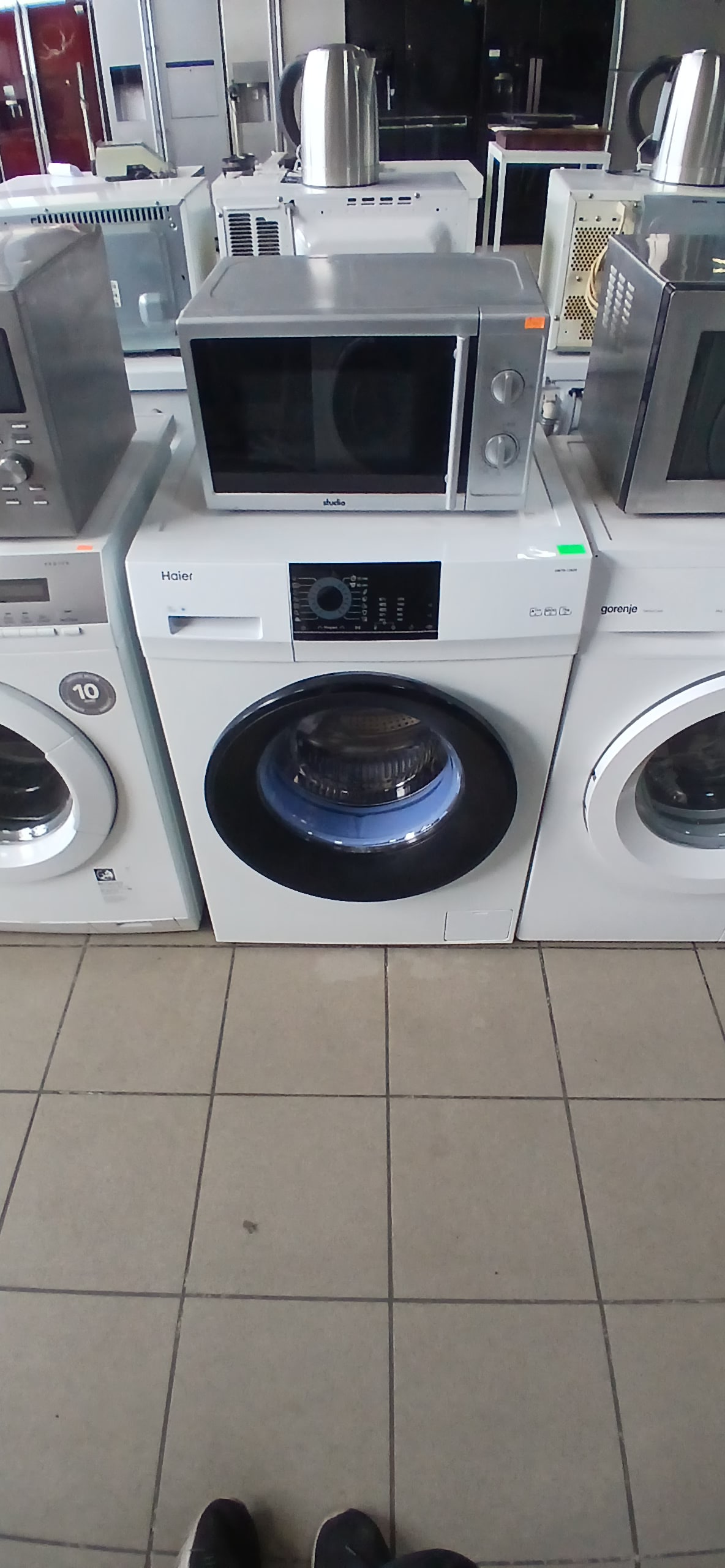 Пральна машина Haier HV70-12829