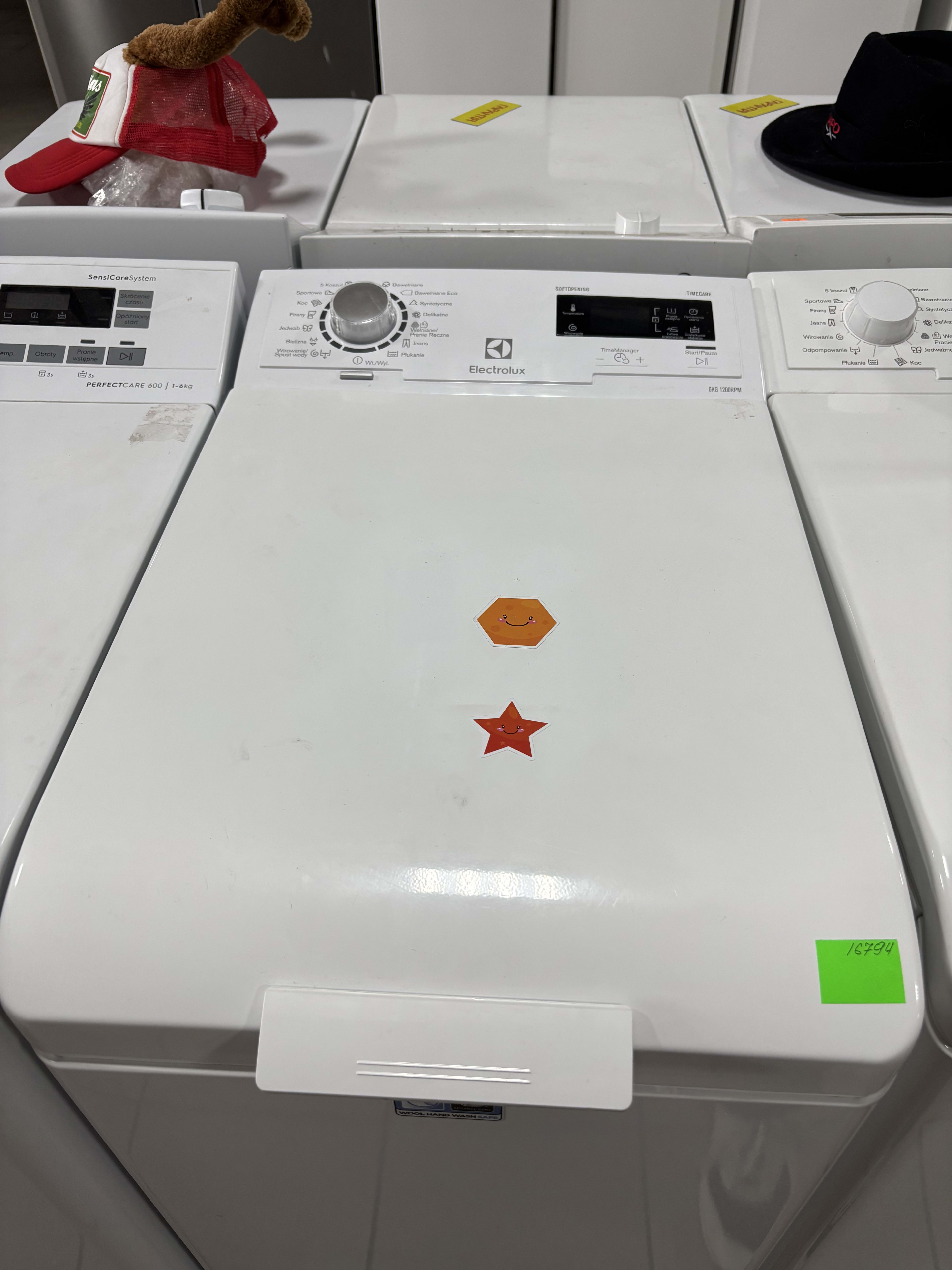 Пральна машина Electrolux EWT1266EXW