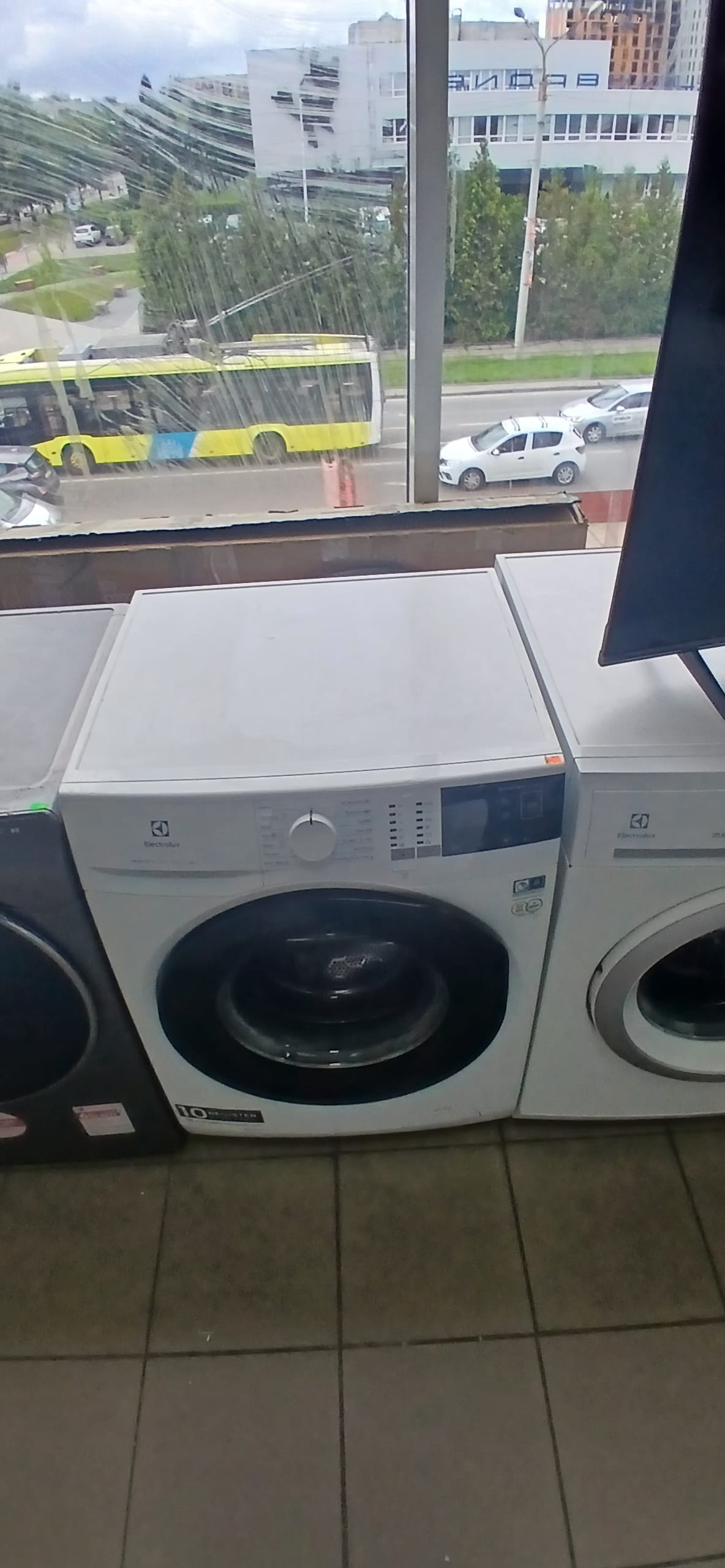Пральна машина Electrolux EW6F5348B4