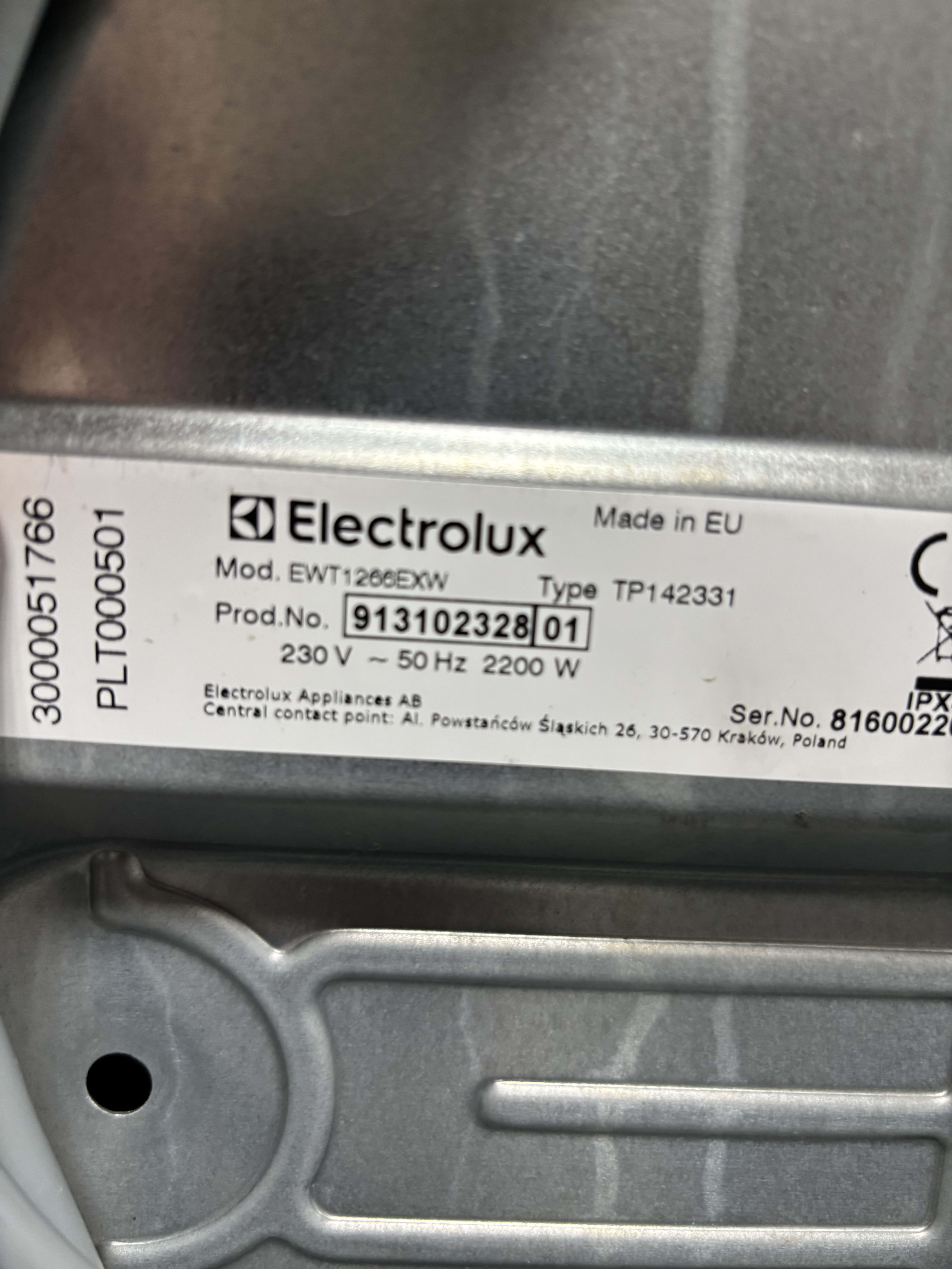 Пральна машина Electrolux EWT1266EXW