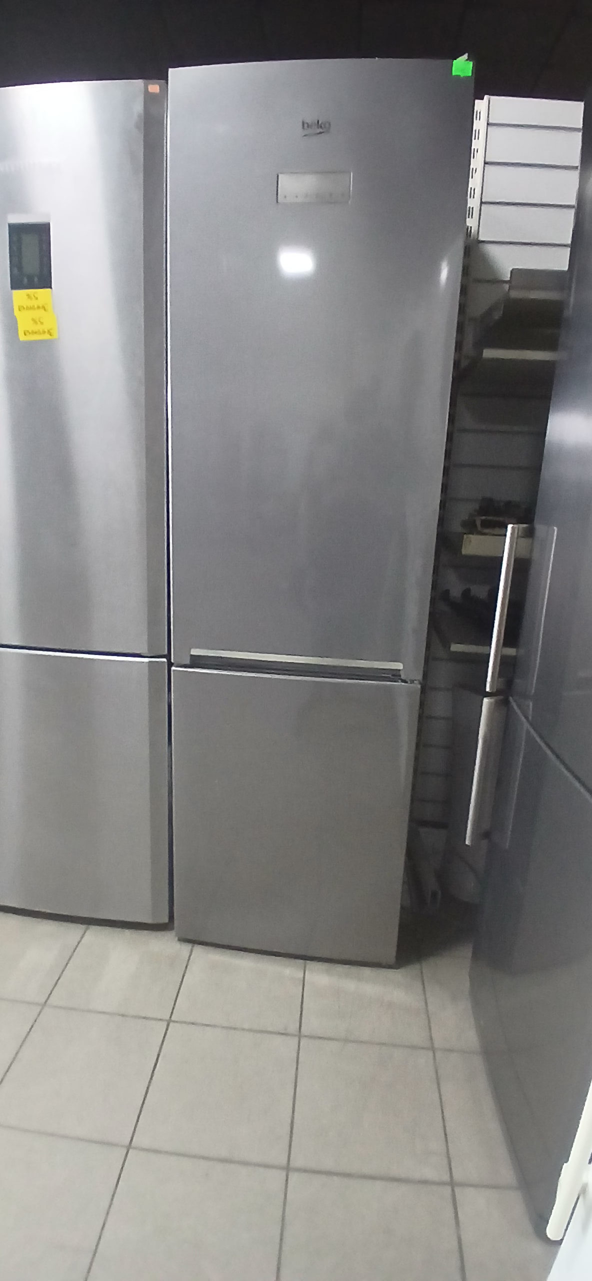 Холодильник BEKO MCNA406E30ZXB