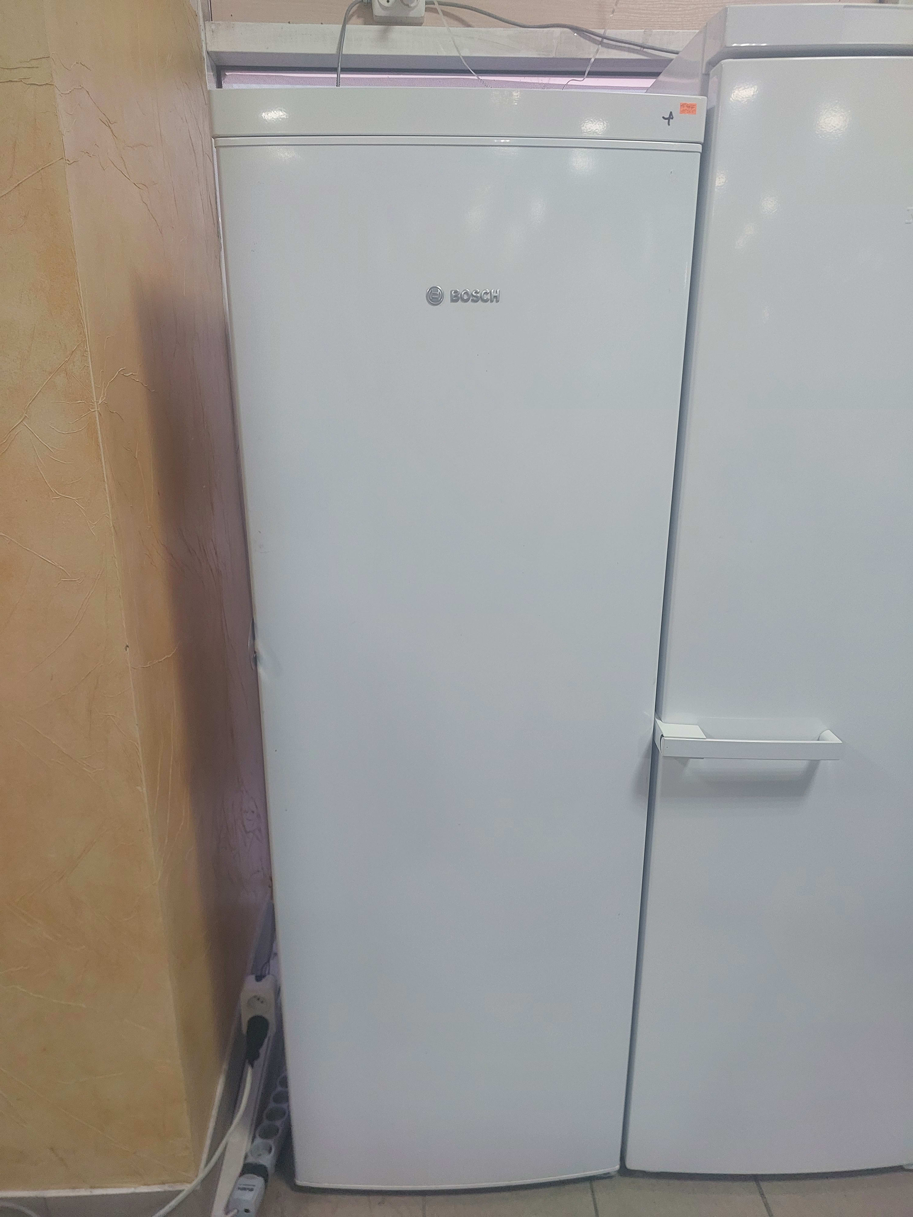 Морозильна камера Bosh FD8708 — Bosh, б/у, Львів