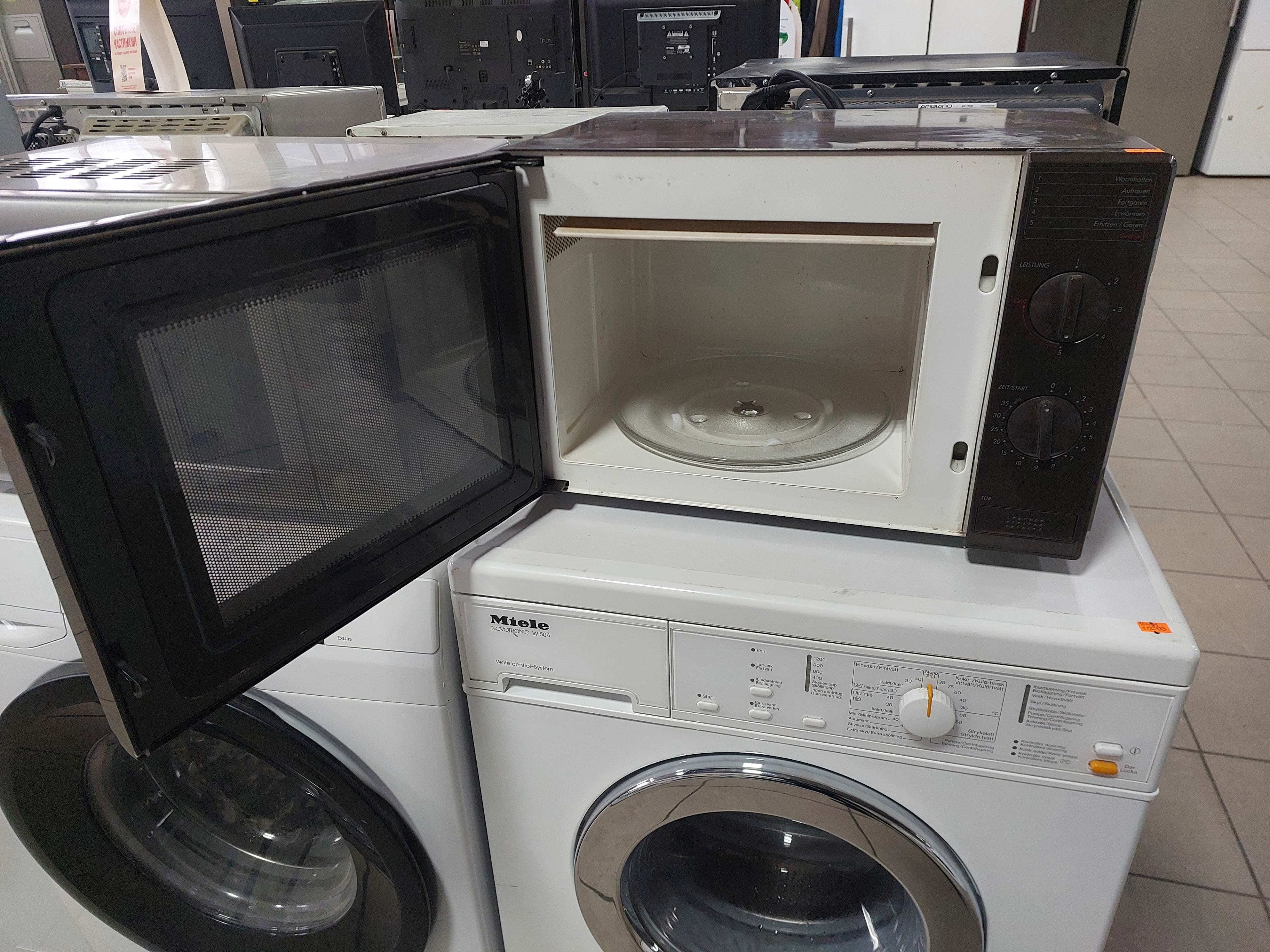 Мікрохвильова піч Lunik 900g — Lunik, б/у, Львів