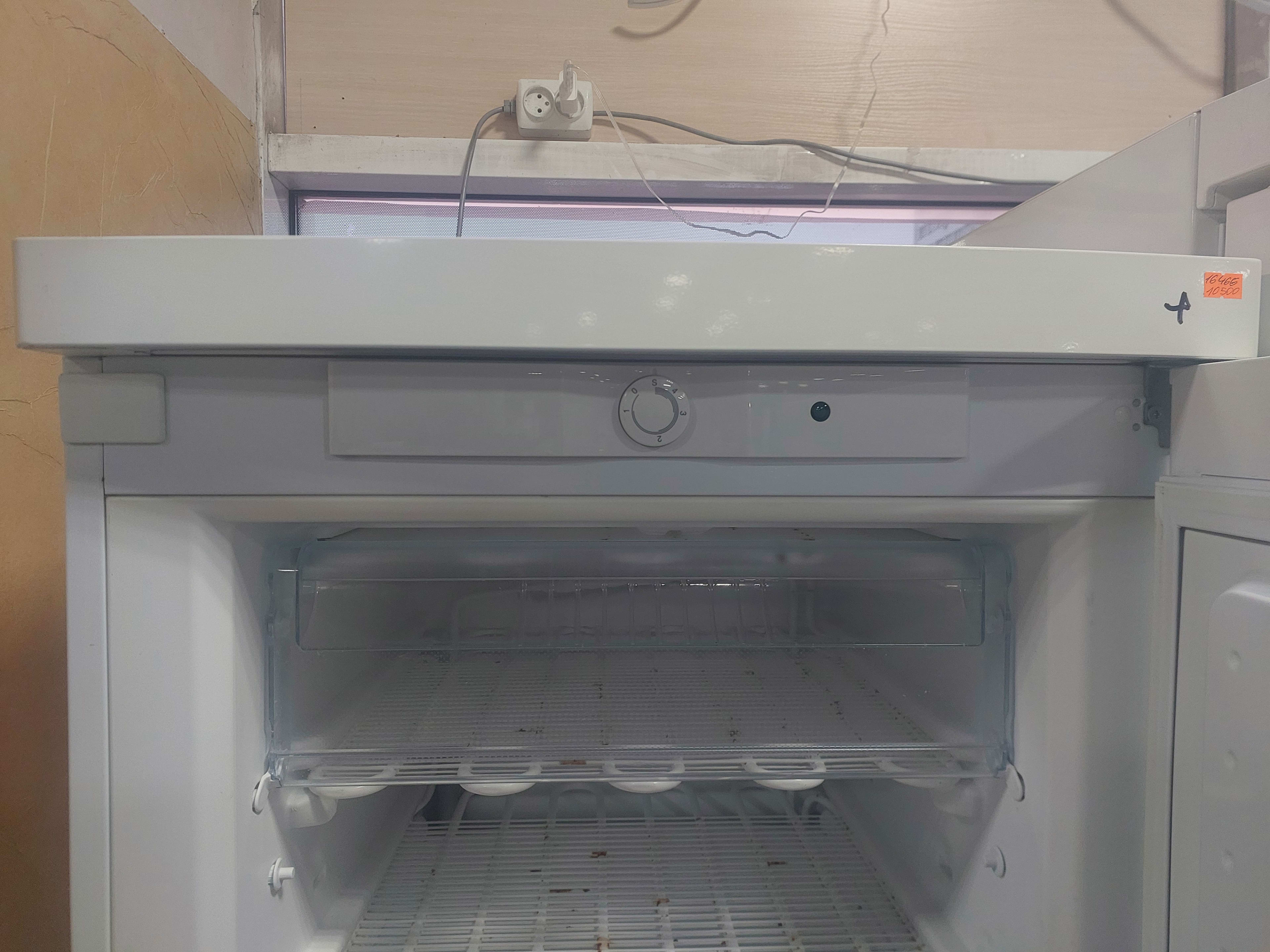 Морозильна камера Bosh FD8708 — Bosh, б/у, Львів