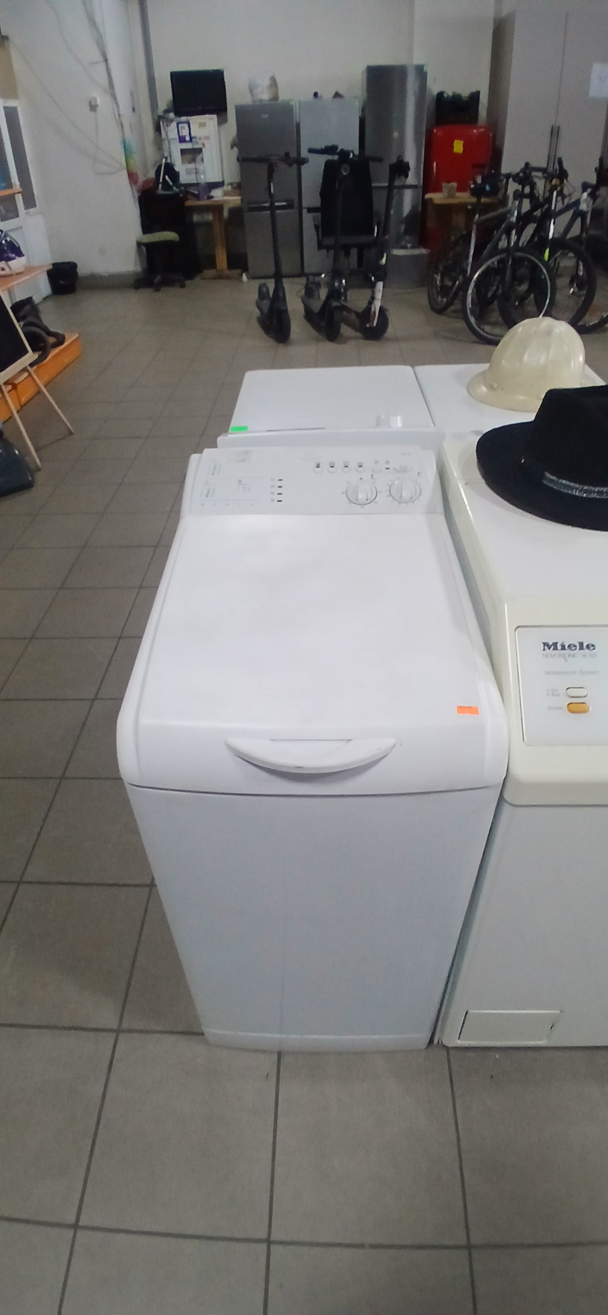 Пральна машина INDESIT