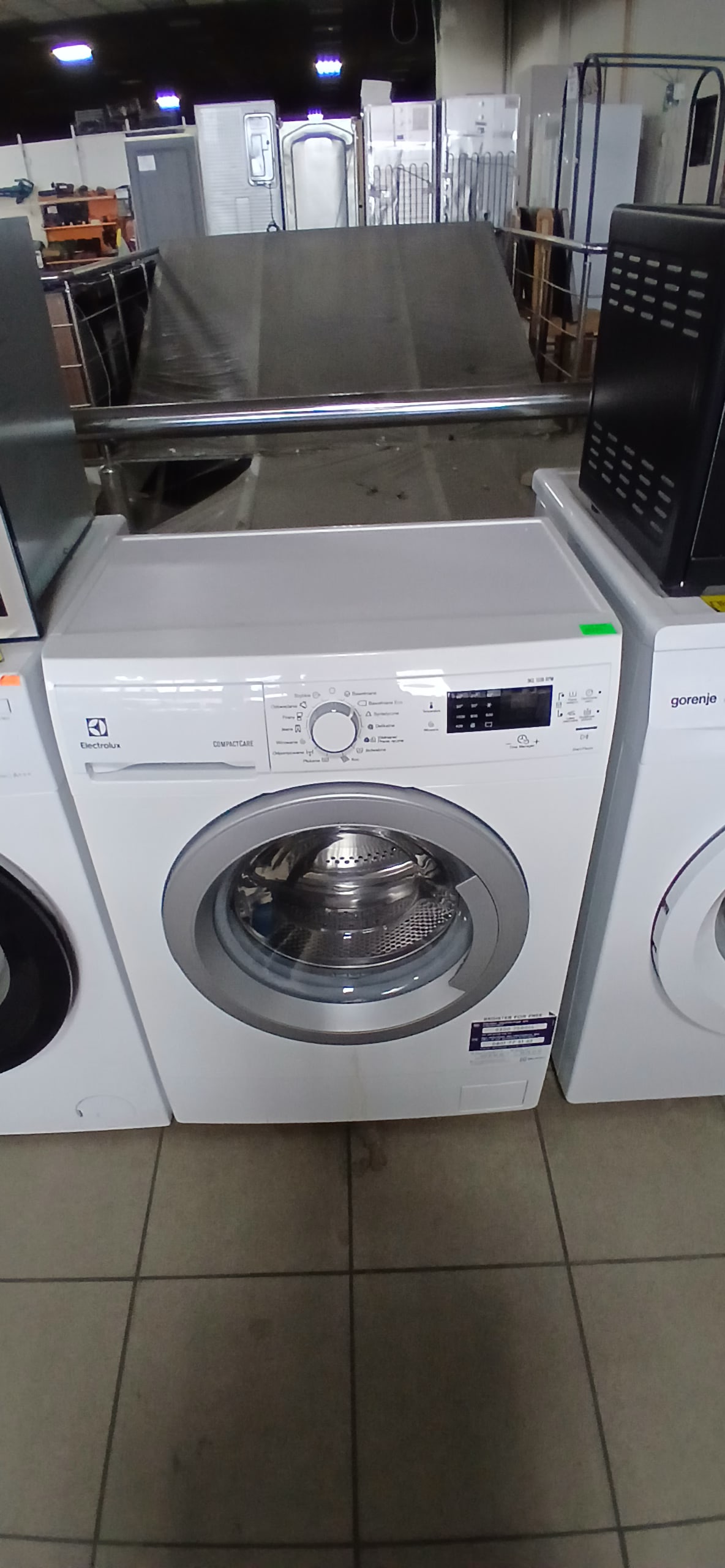 Пральна машина Electrolux EWS11054SDU