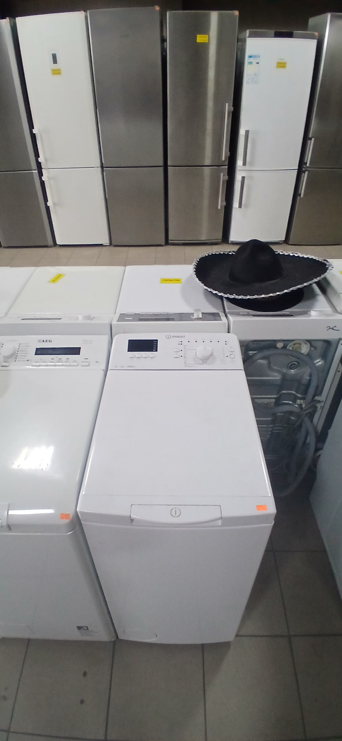 Пральна машина INDESIT DT350
