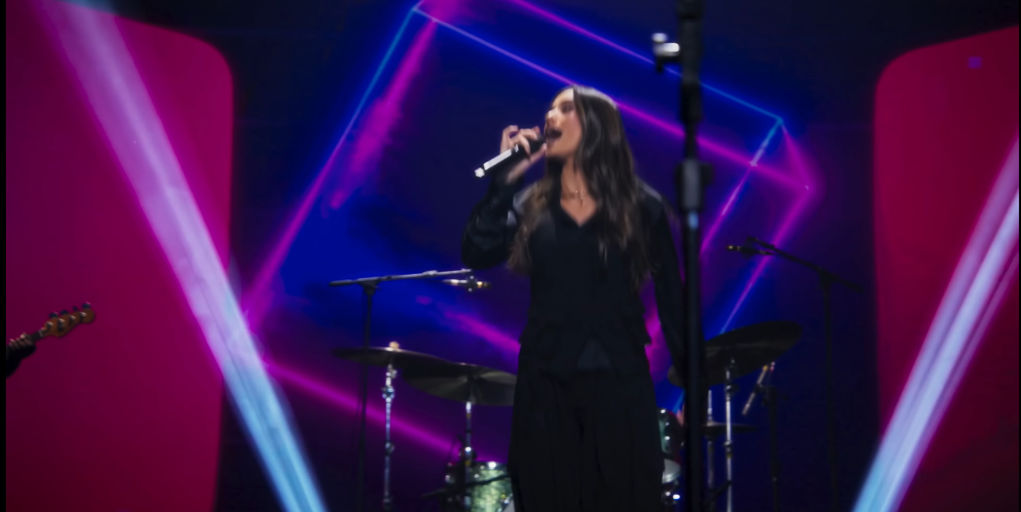 Isadora Pompeo - A Alegria