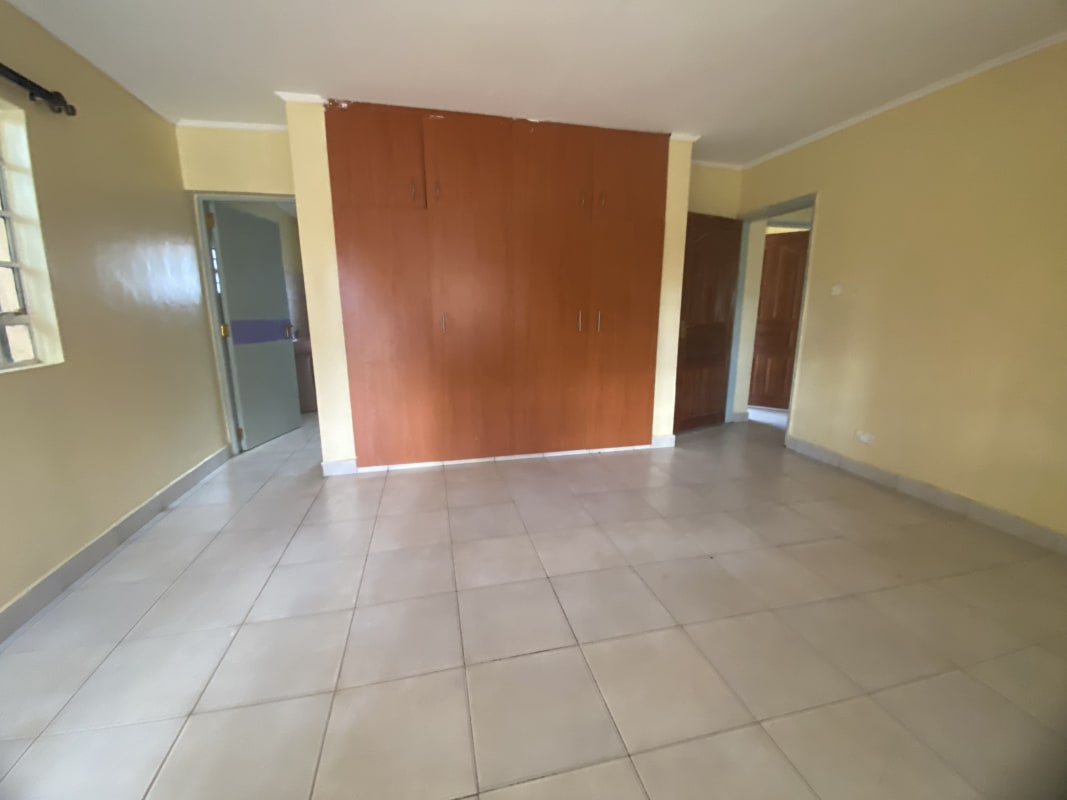 Master bedroom of 3 Bedroom All-Ensuite Bungalow to Let in Kitengela
