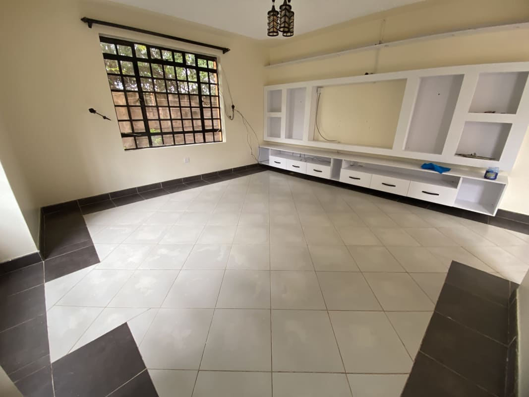 Kitchen of 4 Bedroom Mansion to Let in Kitengela