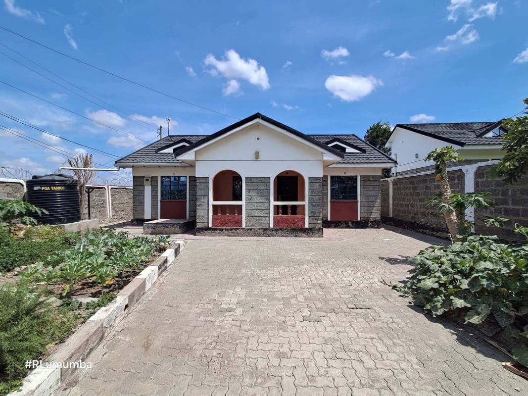 Living area of 3 Bedroom Bungalow to Let in Kitengela