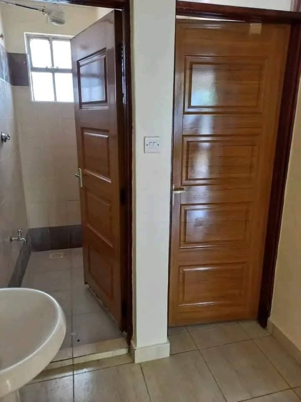 Bathroom of 3 Bedroom Bungalow to Let in Kitengela