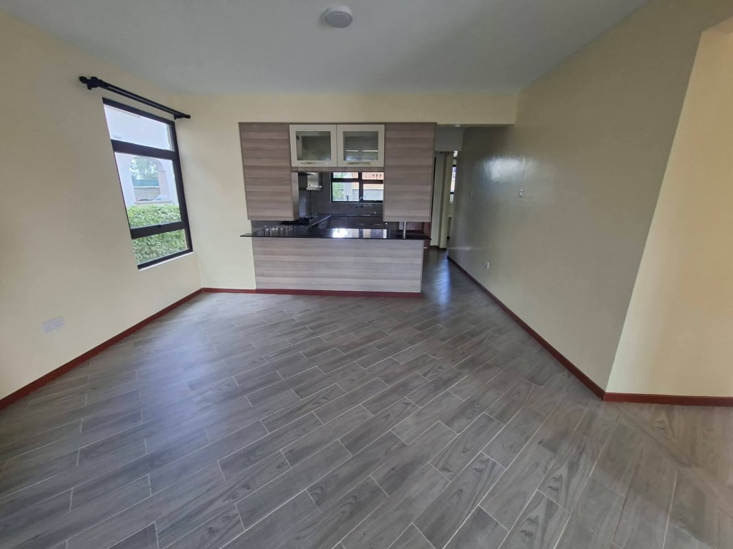 Exterior view of 5 Bedroom Maisonette to Let in Syokimau