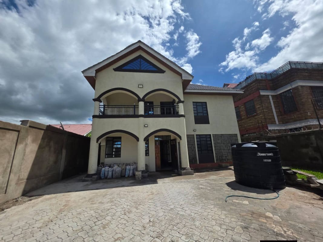 4BEDROOM MAISONETTE TO LET IN KITENGELA