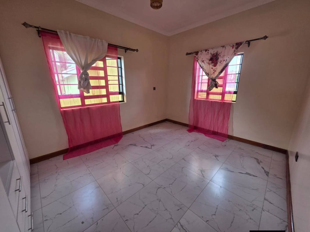 Additional view of 4 Bedroom Maisonette to Let in Kitengela