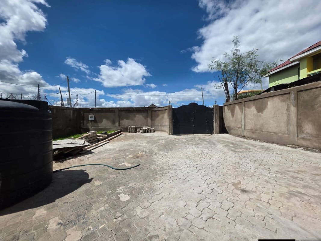 Bedroom of 4 Bedroom Maisonette to Let in Kitengela