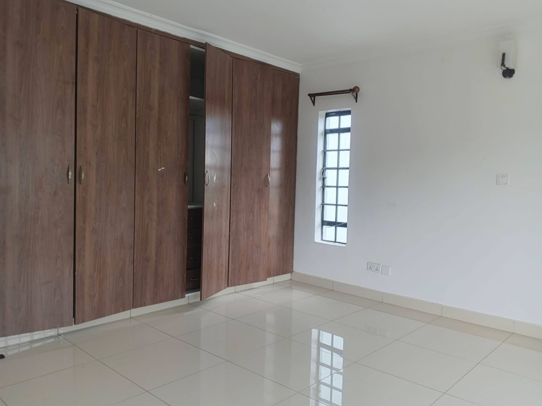 Kitchen of 4 Bedroom Maisonette to Let in Kitengela