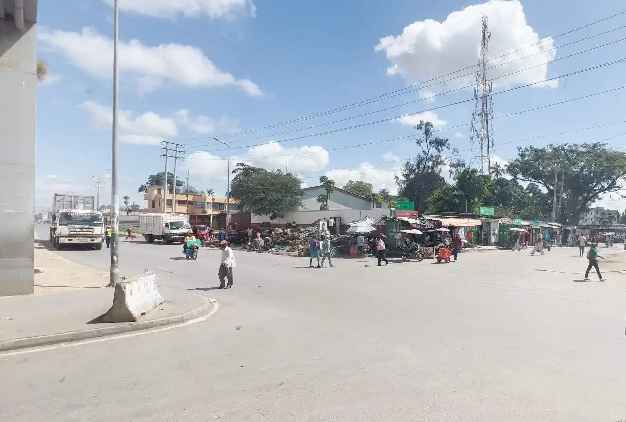 mombasa-strada-incrocio