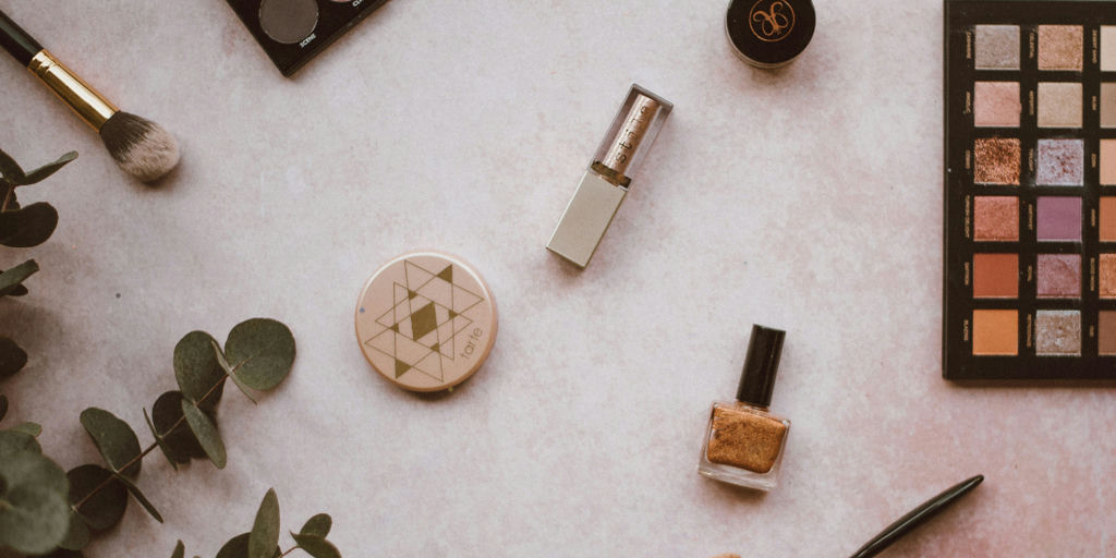 Use sustainable cosmetics