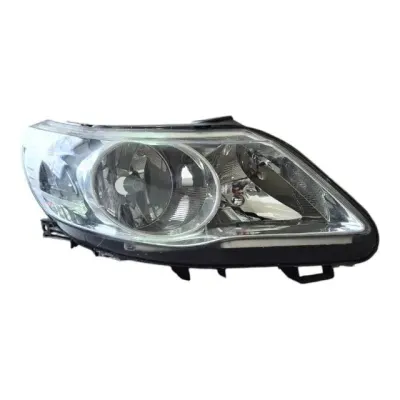 Farol Direito Volkswagen Gol / Voyage / Saveiro 2009 2010 2011 2012