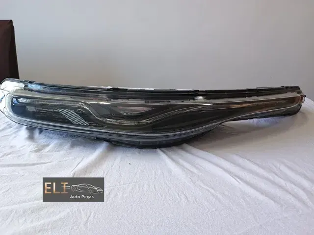 Farol Esquerdo Fiat Toro 2017 2018 2019 2020 2021 2022 2023 Superior