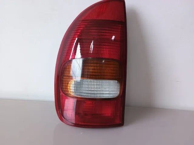 LANTERNA CHEVROLET CORSA 1994/1999 LADO ESQUERDO