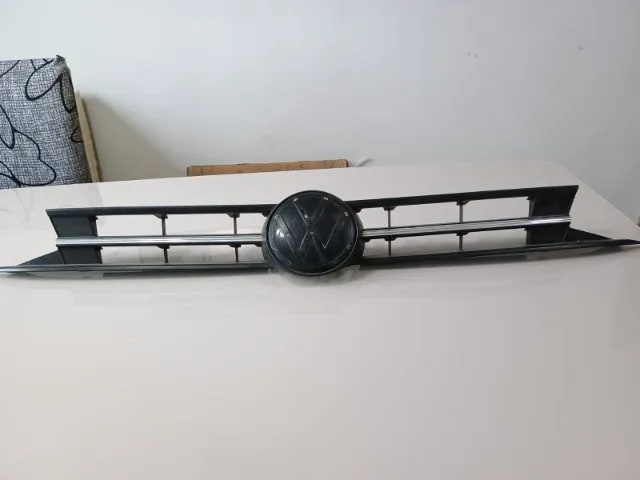 GRADE RADIADOR VOLKSWAGEN VIRTUS 2019/2022 LADO DIREITO Original