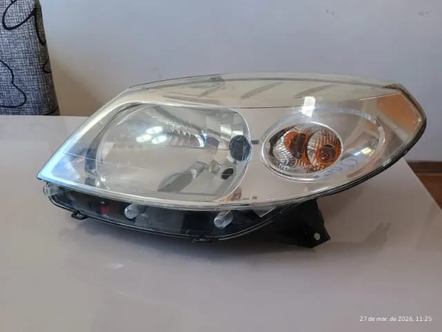 FAROL RENAULT SANDERO 2007/2013 LADO ESQUERDO Original