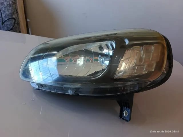 FAROL FIAT UNO 2015/2018 LADO ESQUERDO