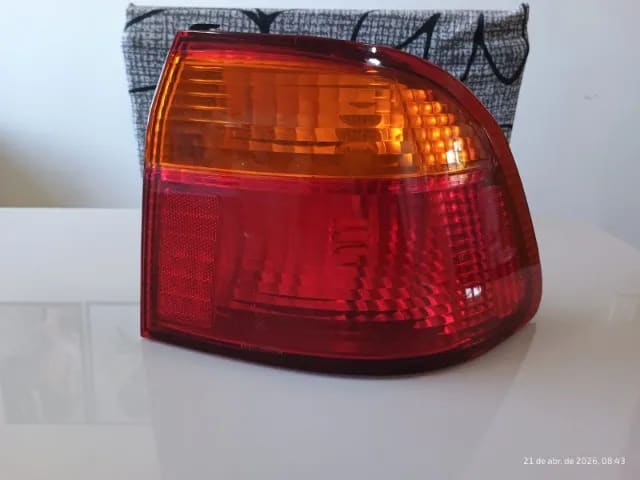 LANTERNA TRASEIRA HONDA CIVIC 1999/2000 LADO DIREITO