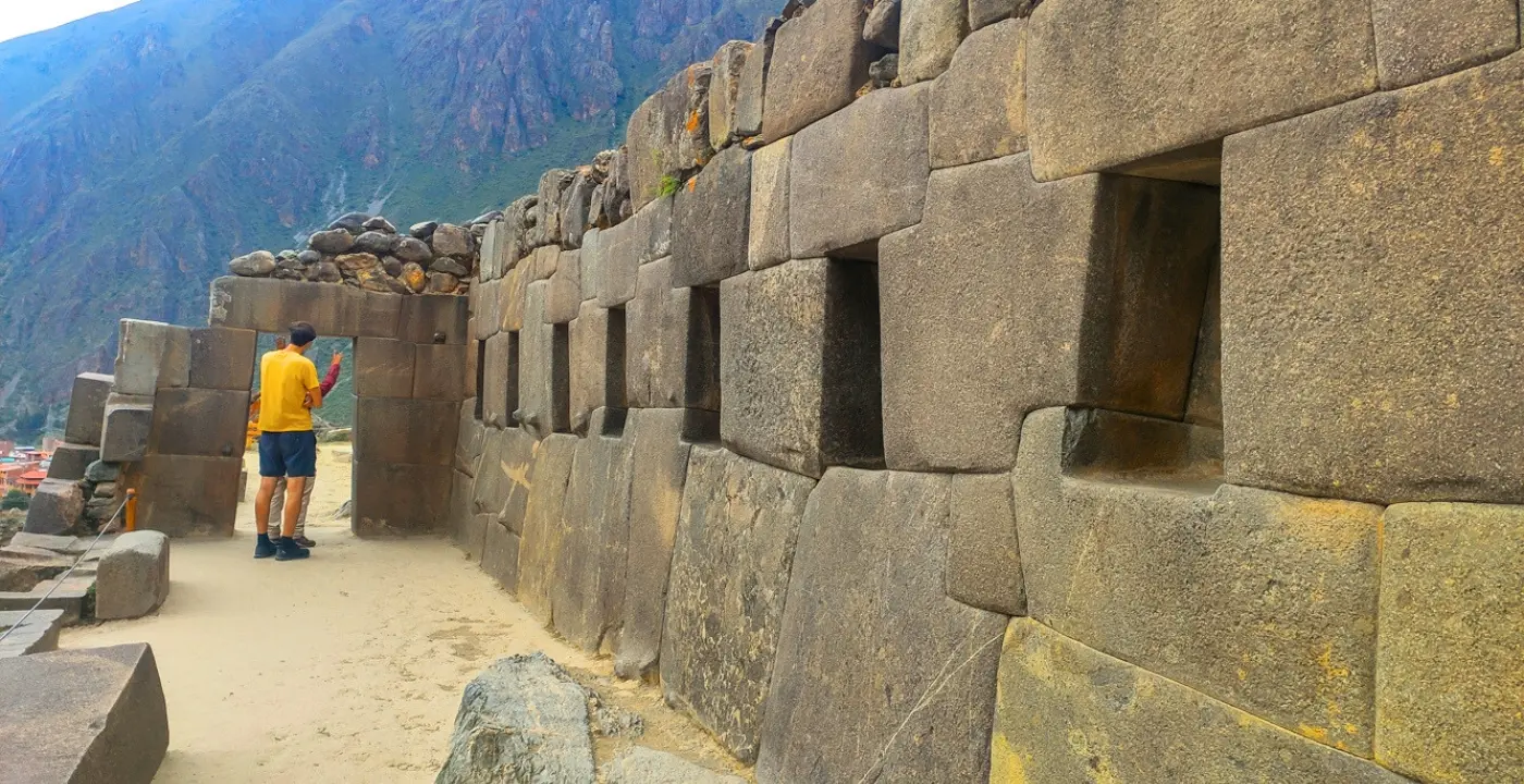  BY CAR MACHU PICCHU 2