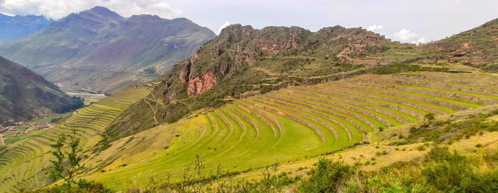  MACHU PICCHU AND SACRED VALLEY 1