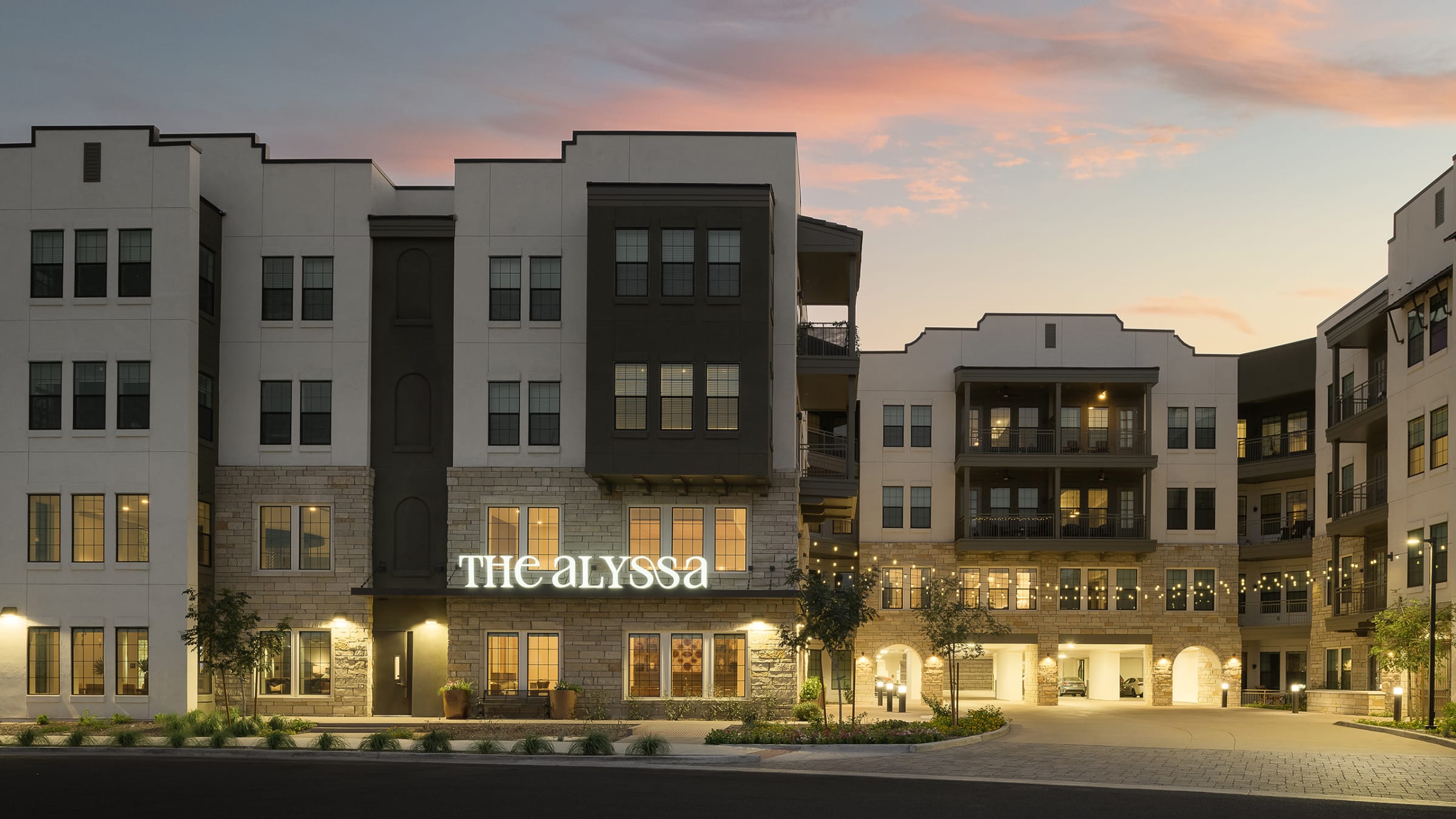 The Alyssa — Tempe, Arizona luxury Mid & Low Rise residences by StreetLights Residential