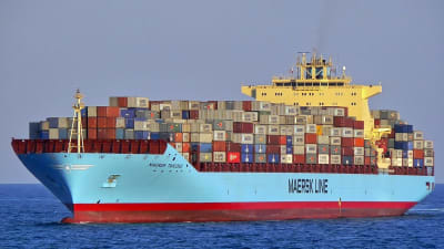 Maersk Still Avoiding Strait of Hormuz