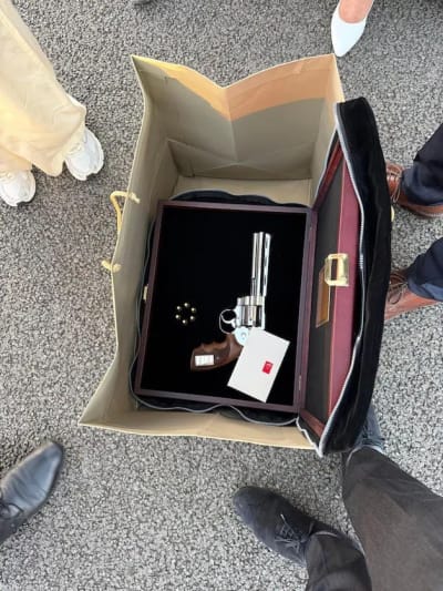 Erdogan Gifts Loaded Gun to Belgian PM