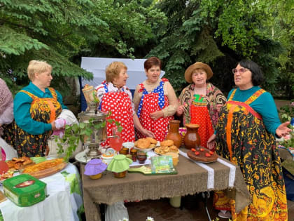 Православные ульяновцы встретили светлую Троицу