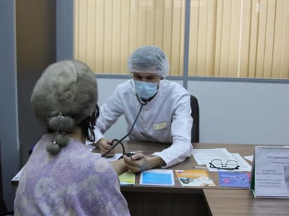 Ульяновские врачи провели профилактический осмотр посетителей МФЦ