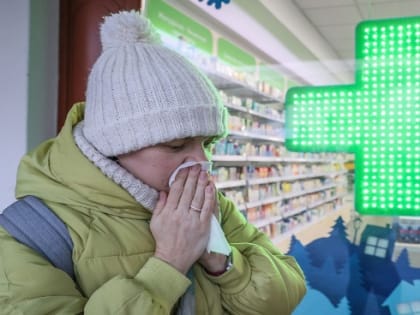В России снизилась заболеваемость COVID-19, гриппом и ОРВИ