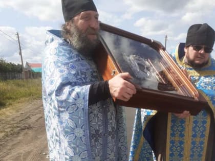 В храм Рождества Христова села Крестово-Городище прибыла чудотворная икона Пресвятой Богородицы "Жадовская - Казанская"